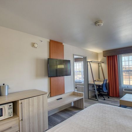 Holiday Inn Express Hotel & Suites Milwaukee Airport By Ihg Kültér fotó