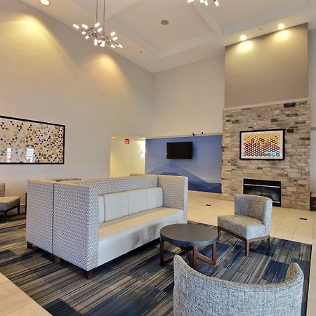 Holiday Inn Express Hotel & Suites Milwaukee Airport By Ihg Kültér fotó