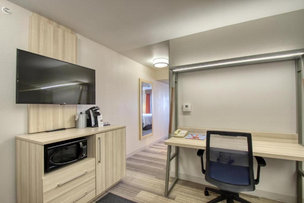 Holiday Inn Express Hotel & Suites Milwaukee Airport By Ihg Kültér fotó